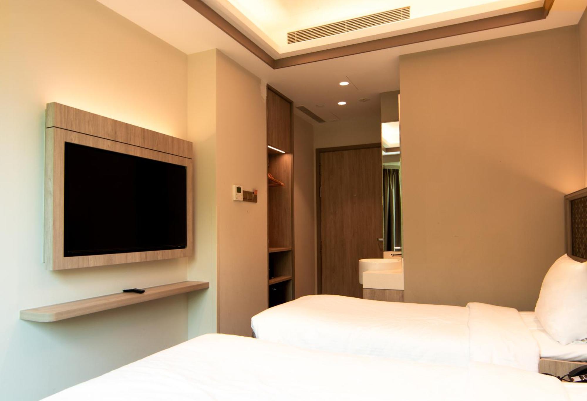 Aqueen Prestige Hotel Jalan Besar 싱가포르 외부 사진